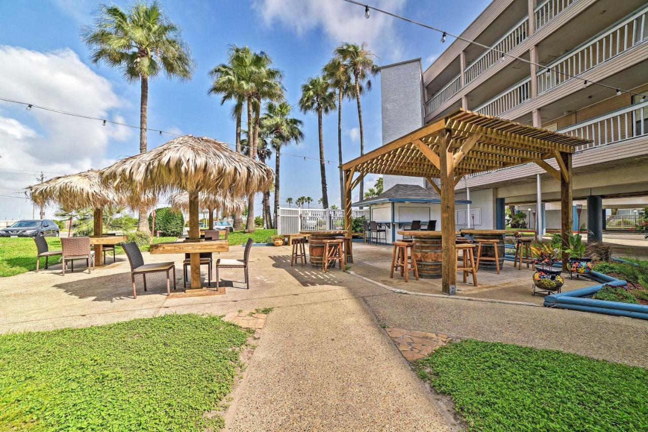 Updated Front Beach Condo With Resort Amenities! Corpus Christi Bagian luar foto