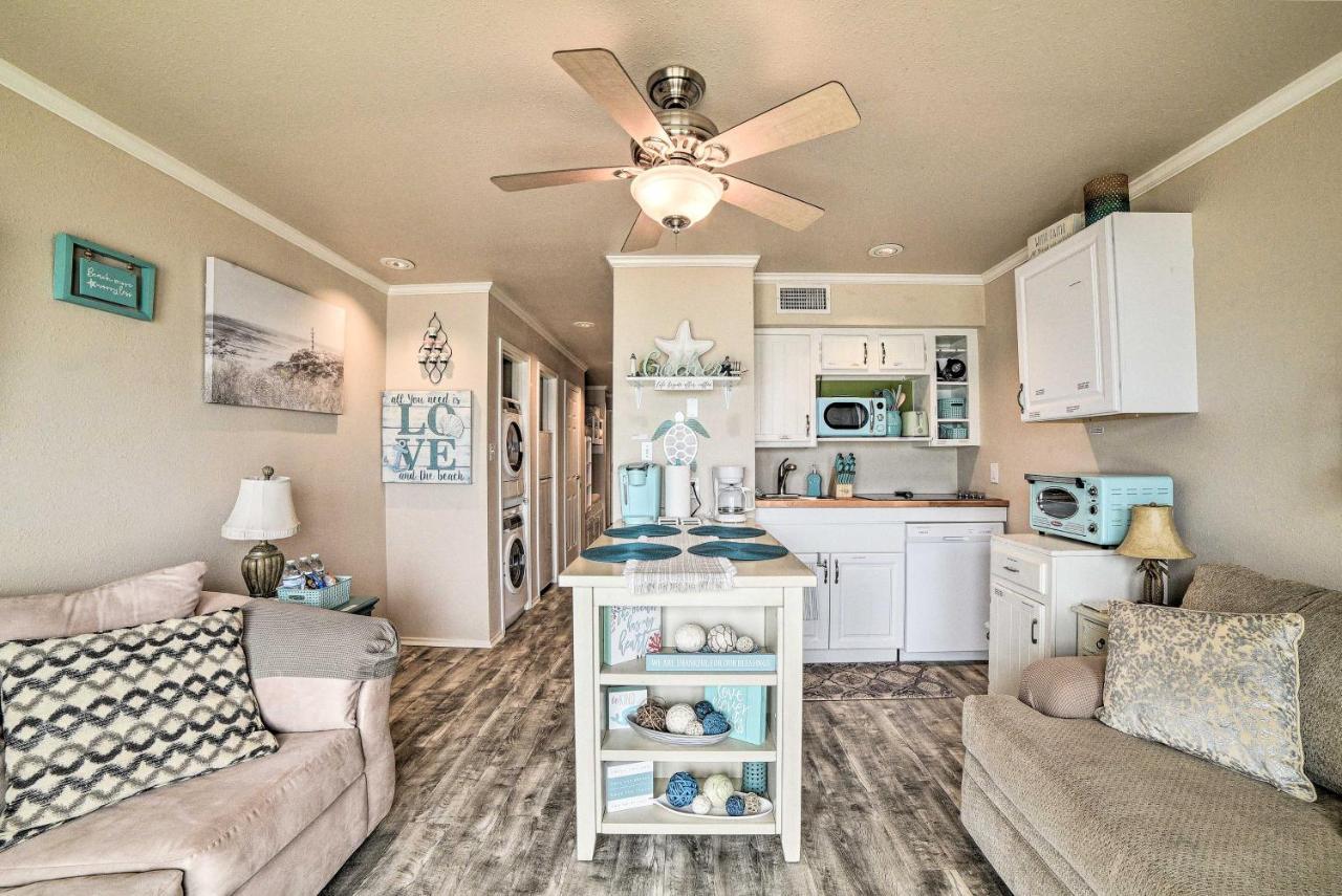 Updated Front Beach Condo With Resort Amenities! Corpus Christi Bagian luar foto