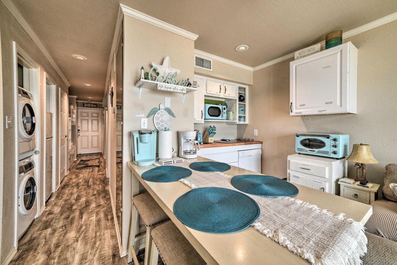 Updated Front Beach Condo With Resort Amenities! Corpus Christi Bagian luar foto