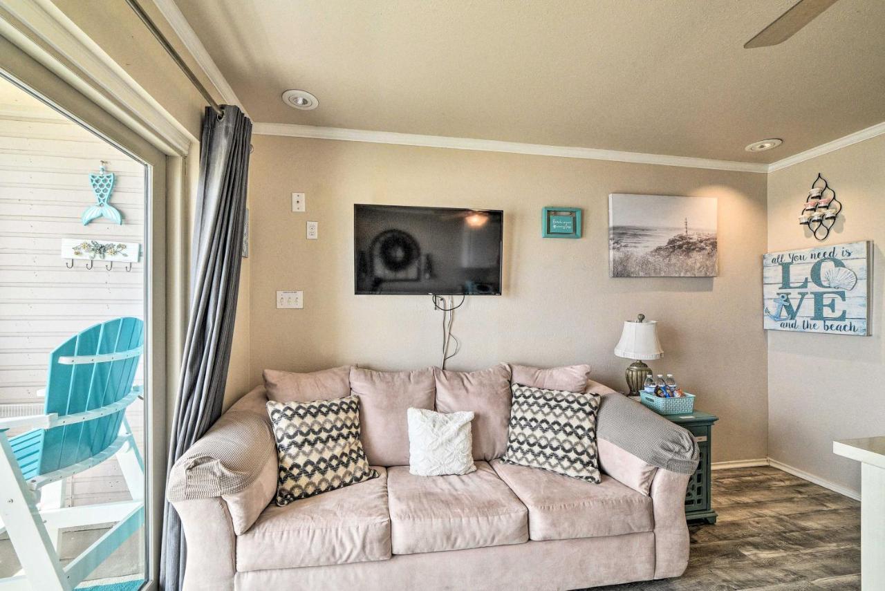 Updated Front Beach Condo With Resort Amenities! Corpus Christi Bagian luar foto